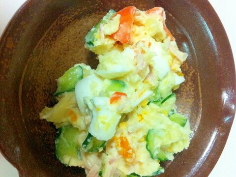 野菜たっぷりゴロゴロ♪我が家の濃厚ポテトサラダ